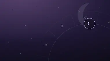Lune dorée entourée d'étoiles sur fond nocturne, évoquant le signe lunaire